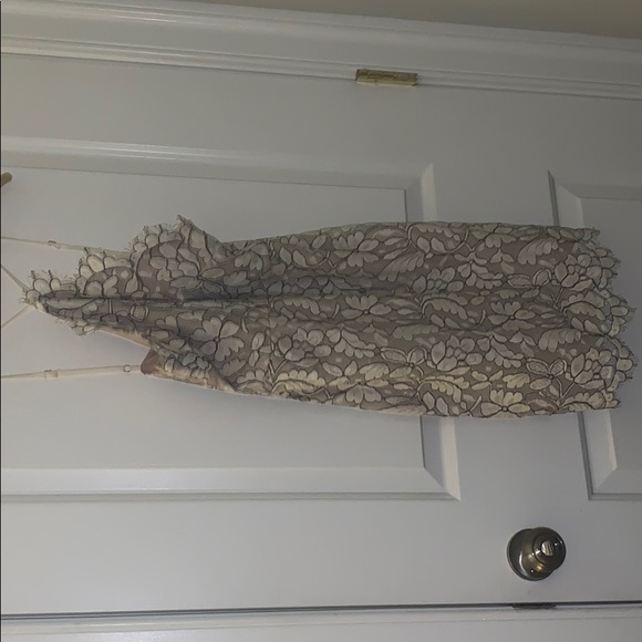 LULUS WHITE BODYCON LACE DRESS - Picture 4 of 4